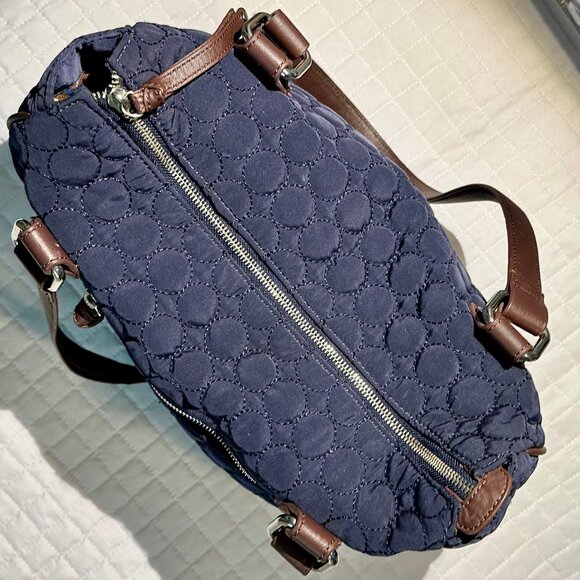 Vera Bradley WILDWOOD PARK Large Navy Quilted Leather Trim Travel Shoulder Bag - Picture 3 of 12